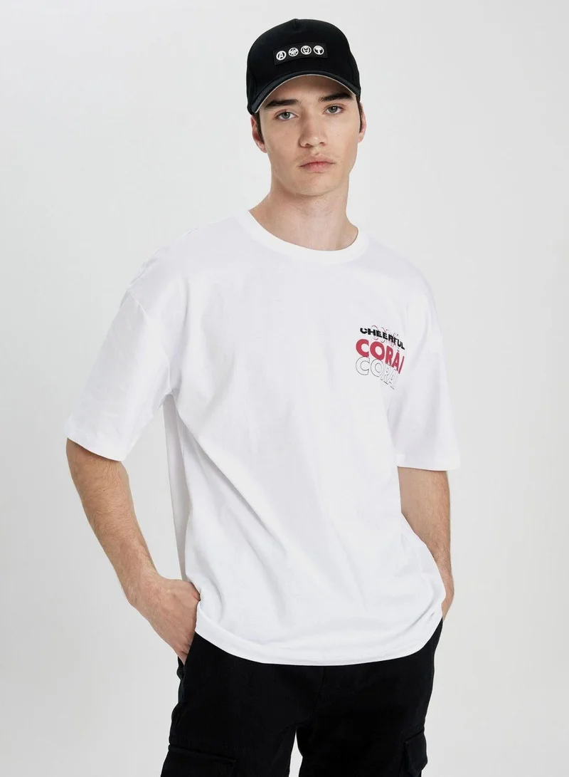 ديفاكتو تي شيرت مطبوع برقبة دائرية وقياس كبير